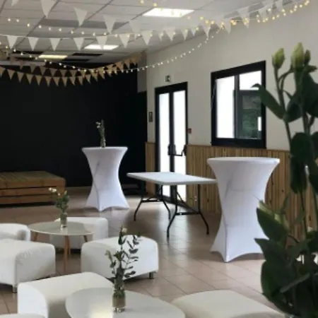Kamp alanı Mobil-home Spacieux, Acces Handicape, 6 Pers. - Api-1-52-2318 *
